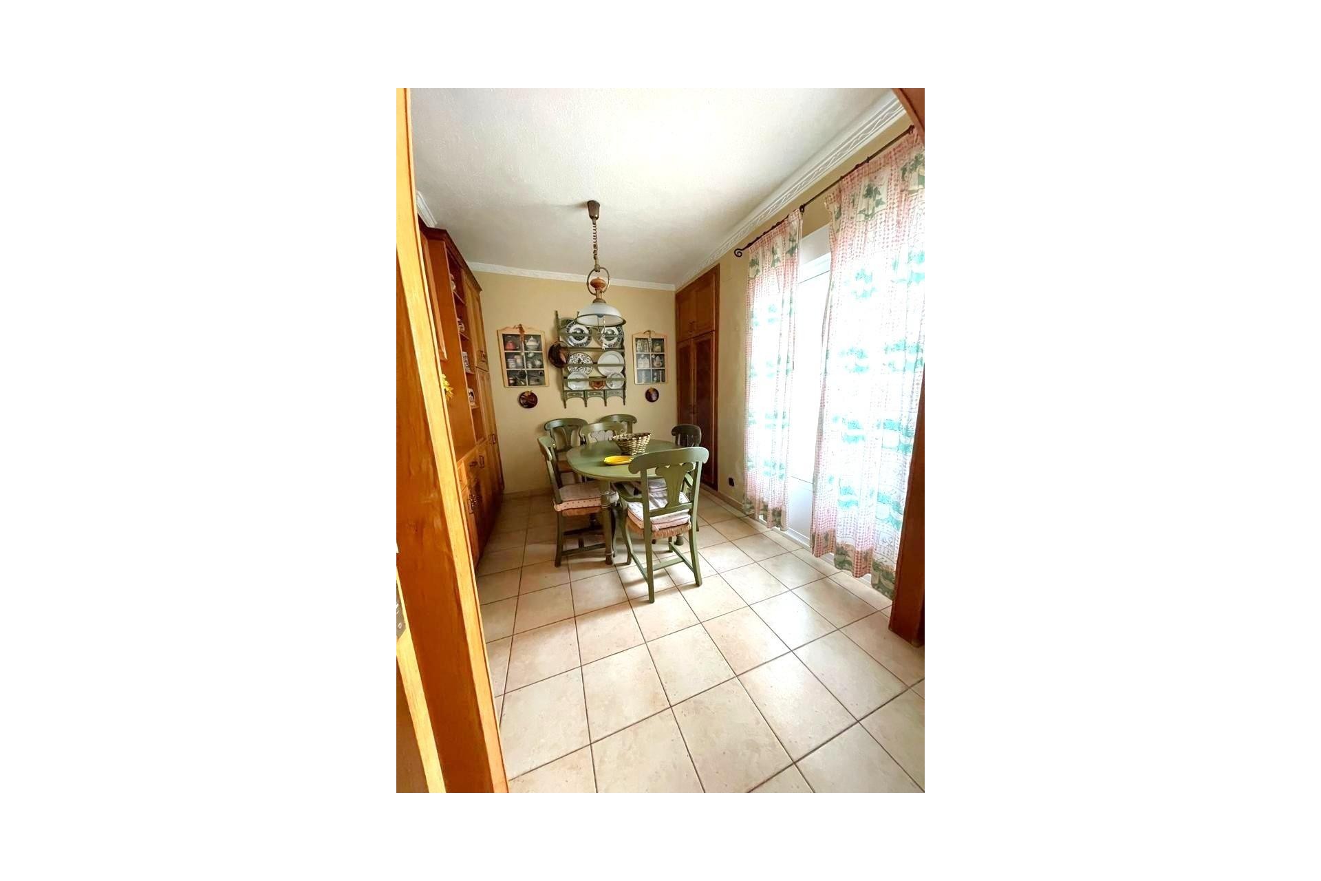 Återförsäljning - Apartment -
Torrevieja - Estacion De Autobuses