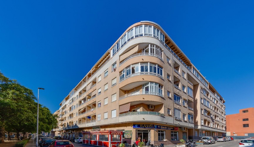 Återförsäljning - Apartment -
Torrevieja - Estacion De Autobuses