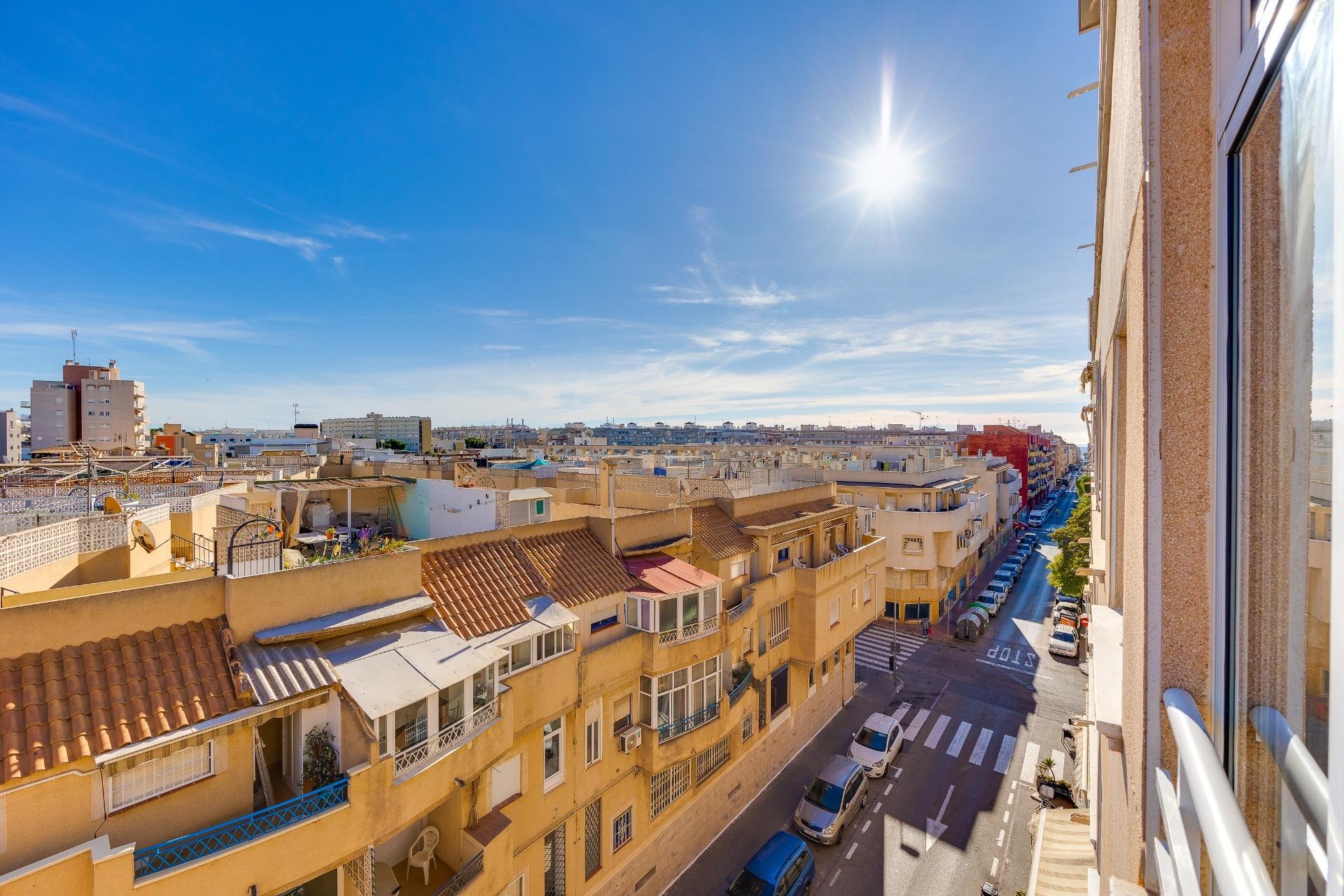 Återförsäljning - Apartment -
Torrevieja - Estacion De Autobuses