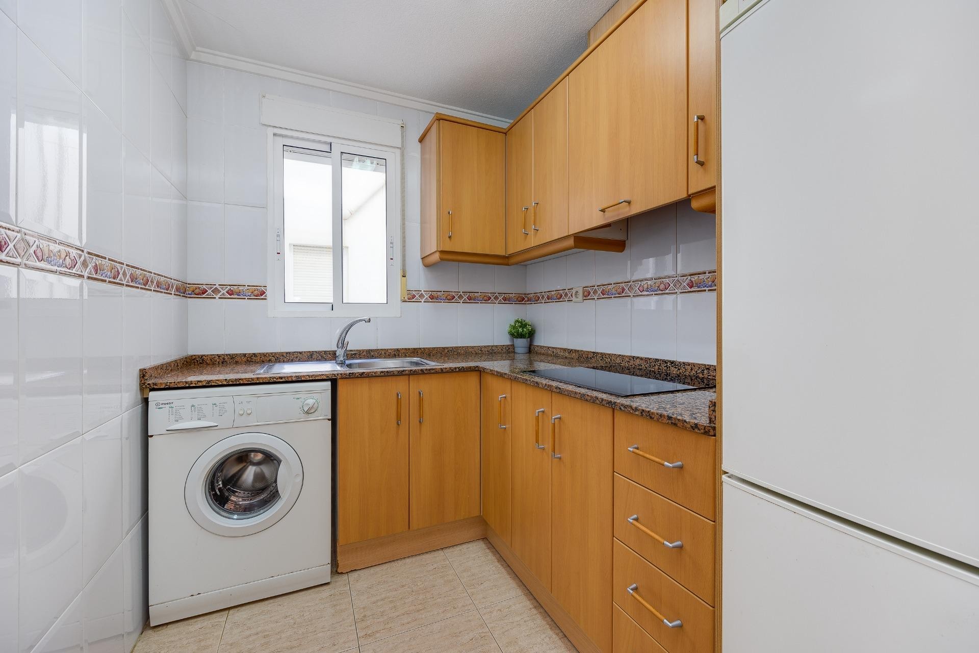 Återförsäljning - Apartment -
Torrevieja - Estacion De Autobuses