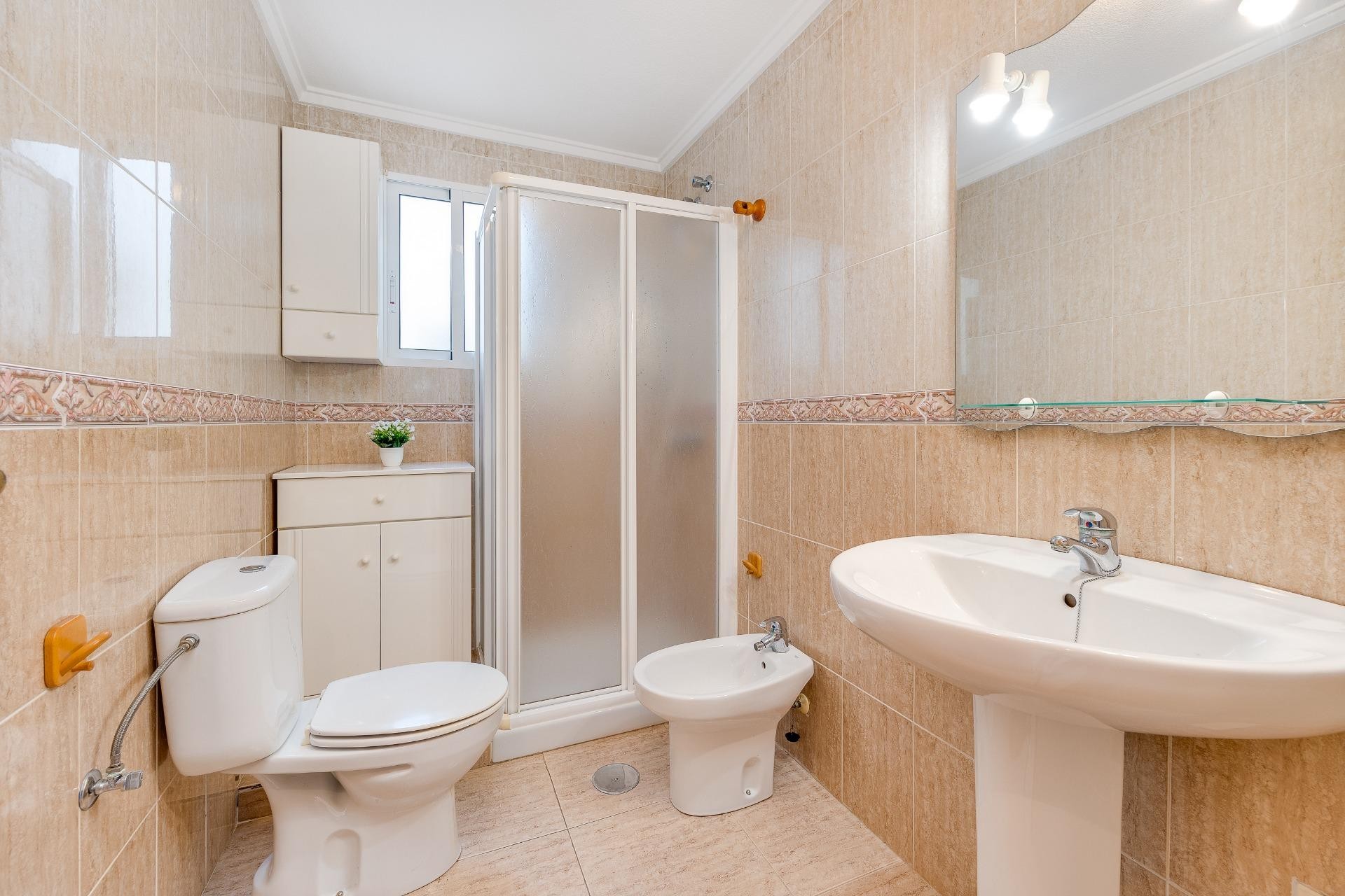 Återförsäljning - Apartment -
Torrevieja - Estacion De Autobuses