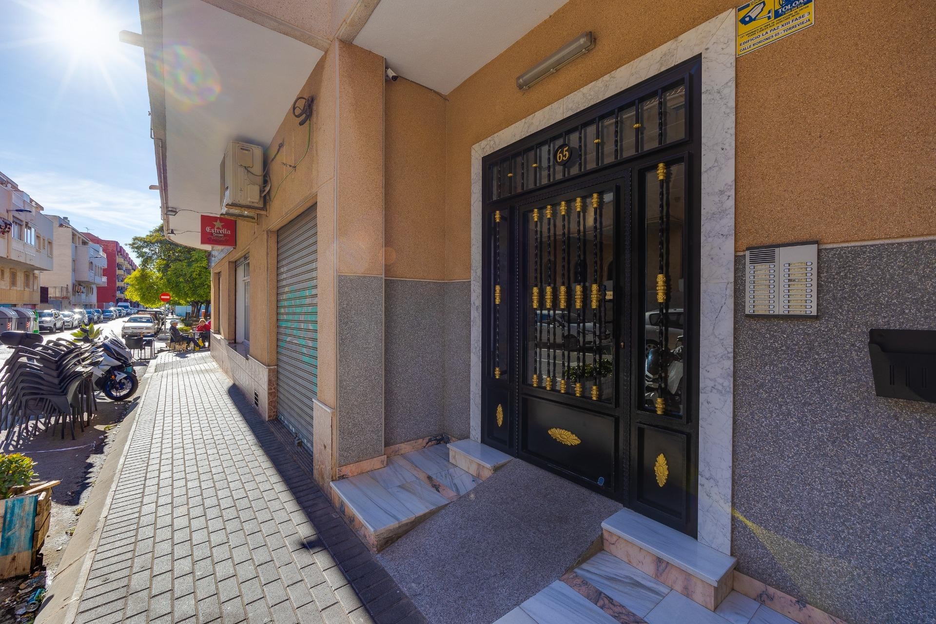 Återförsäljning - Apartment -
Torrevieja - Estacion De Autobuses