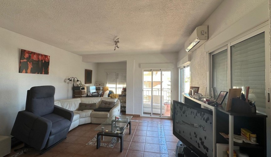 Återförsäljning - Apartment -
Torrevieja - Estacion De Autobuses