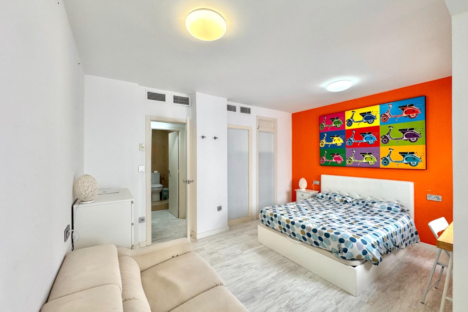 Återförsäljning - Apartment -
Torrevieja - Estacion De Autobuses