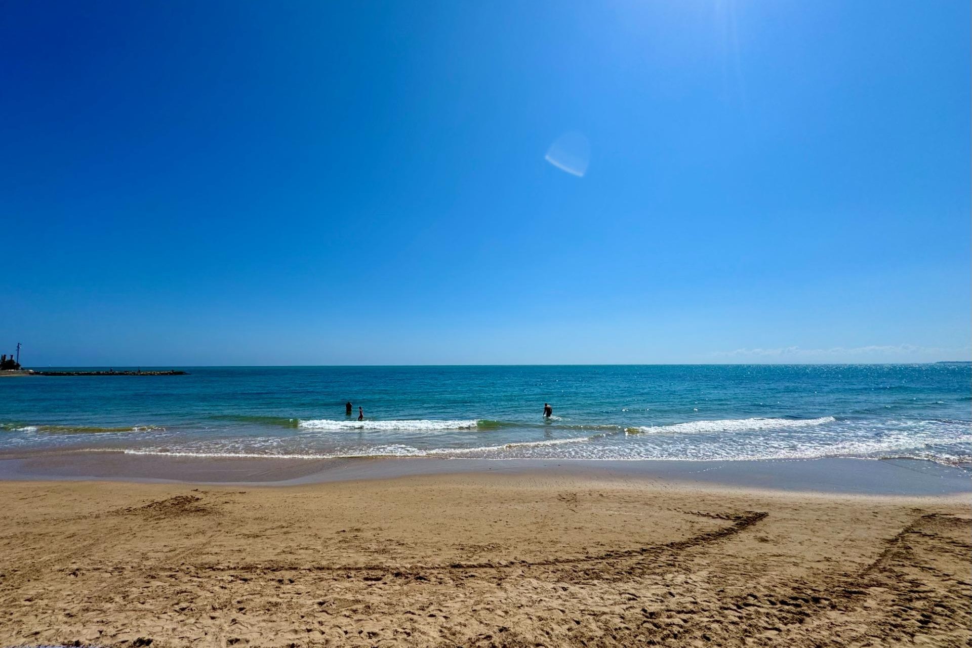 Återförsäljning - Apartment -
Torrevieja - Estacion De Autobuses