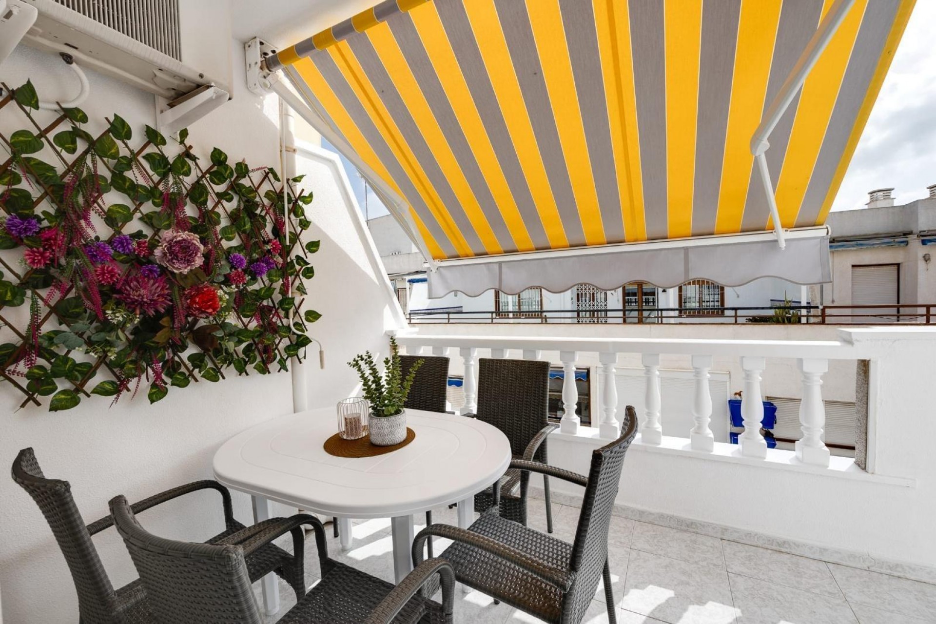 Återförsäljning - Apartment -
Torrevieja - Estacion De Autobuses