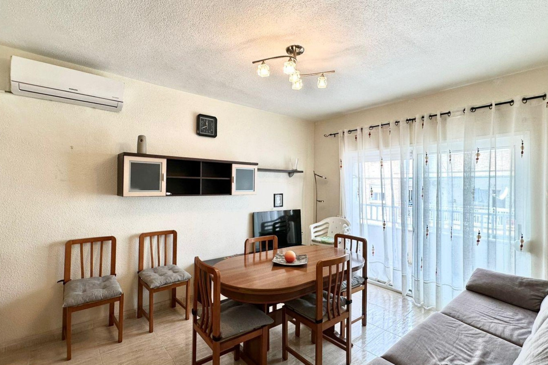 Återförsäljning - Apartment -
Torrevieja - Estacion De Autobuses