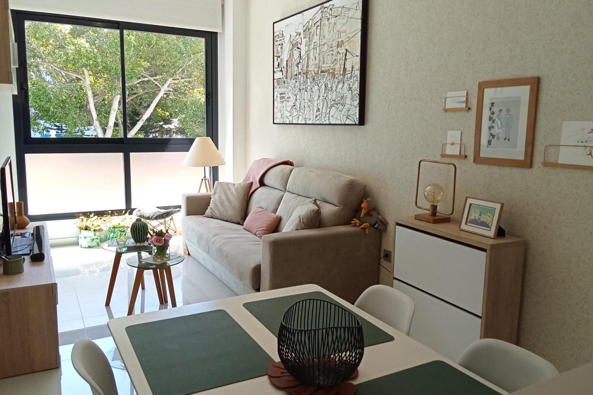 Återförsäljning - Apartment -
Torrevieja - Estacion De Autobuses