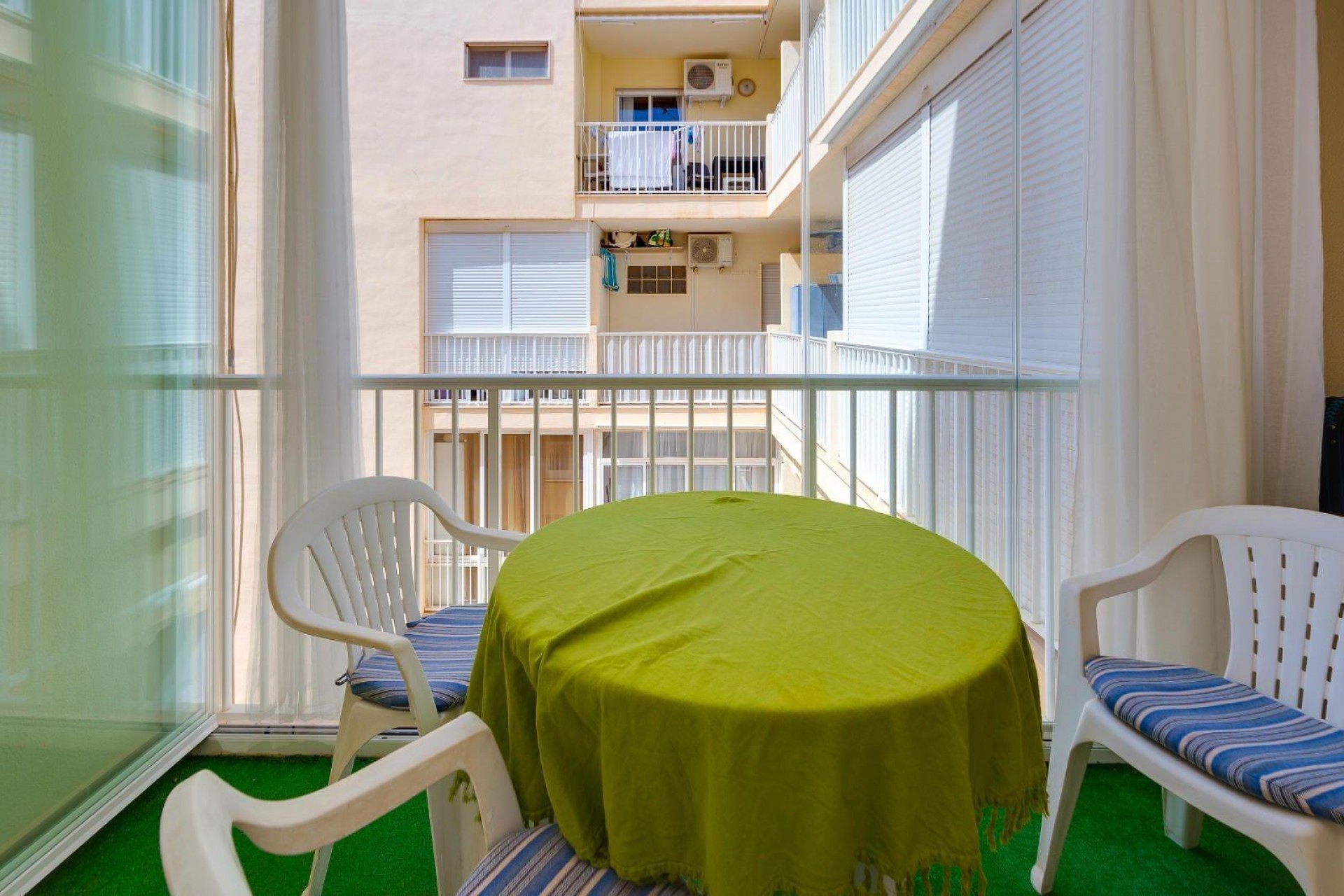 Återförsäljning - Apartment -
Torrevieja - Estacion De Autobuses