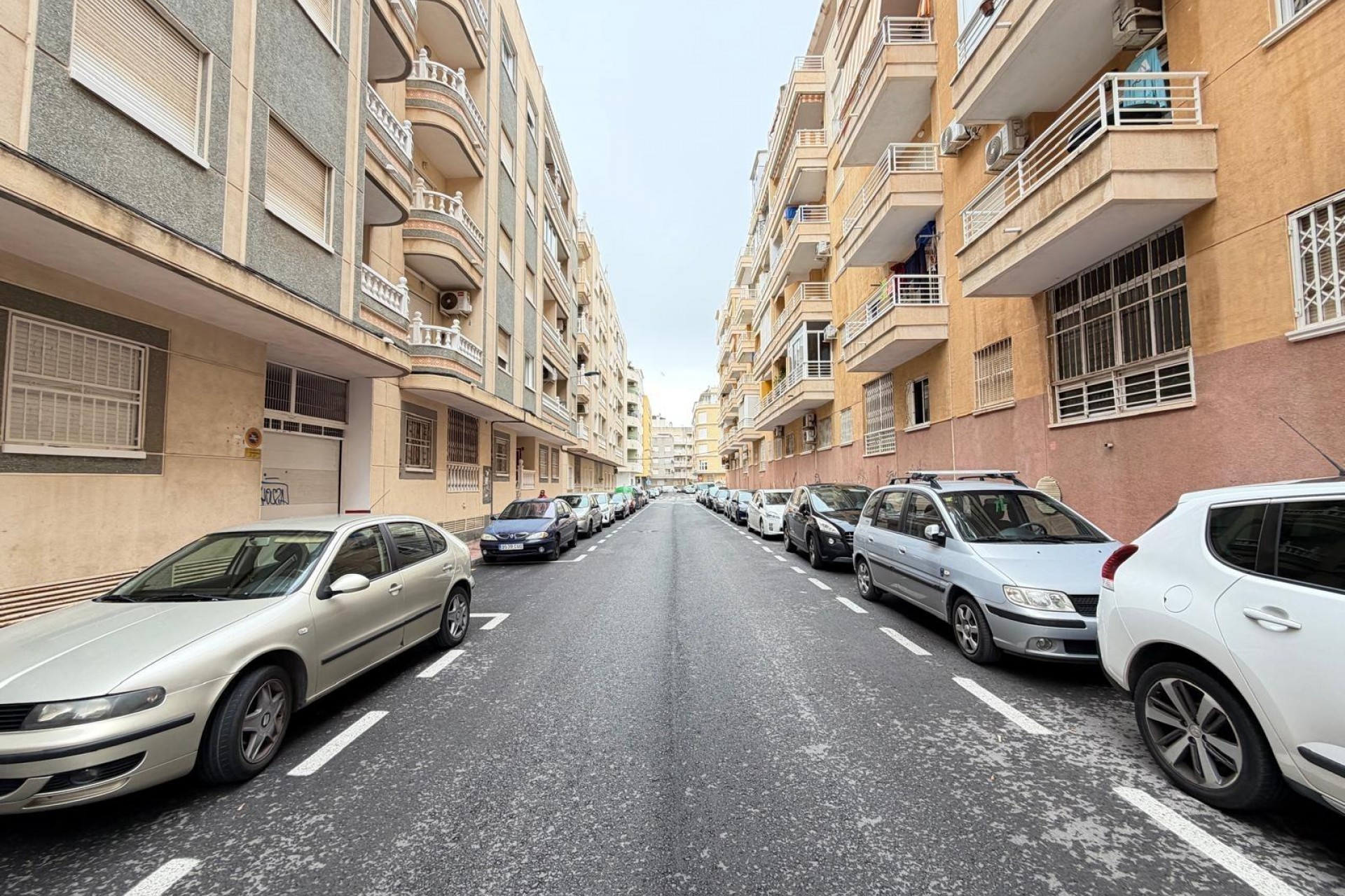 Återförsäljning - Apartment -
Torrevieja - Estacion De Autobuses