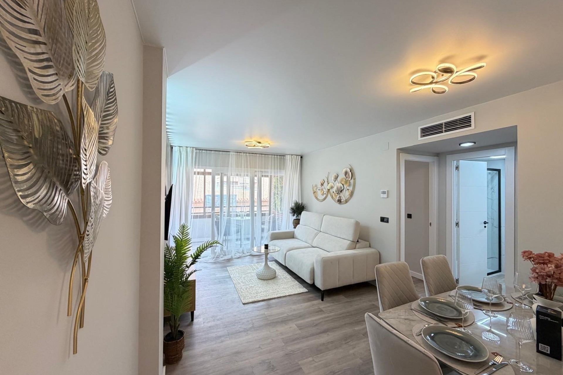 Återförsäljning - Apartment -
Torrevieja - Estacion De Autobuses