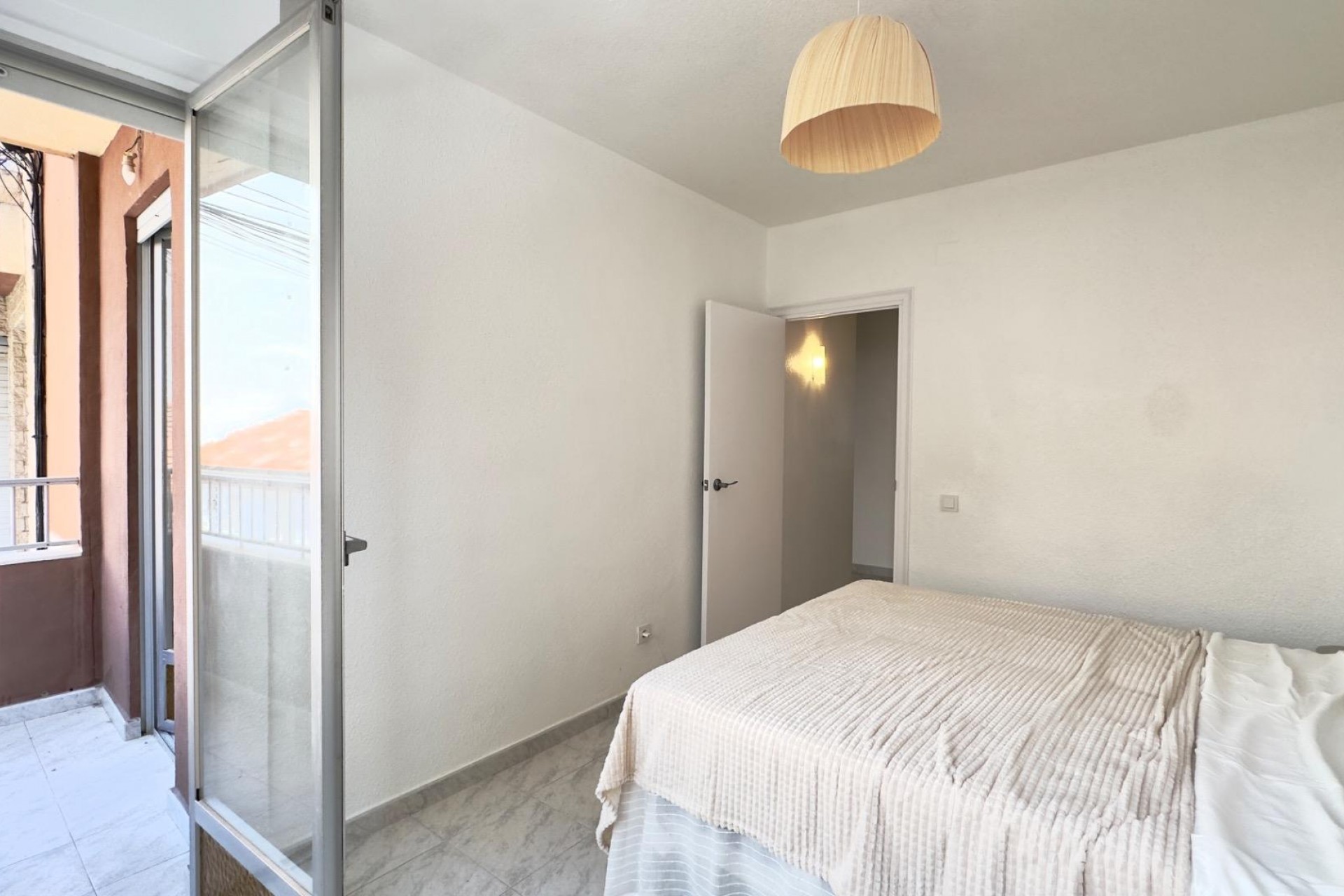 Återförsäljning - Apartment -
Torrevieja - Estacion De Autobuses