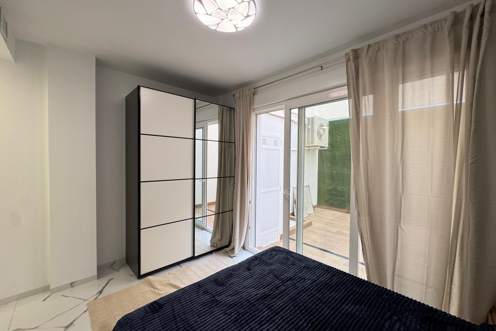 Återförsäljning - Apartment -
Torrevieja - Estacion De Autobuses