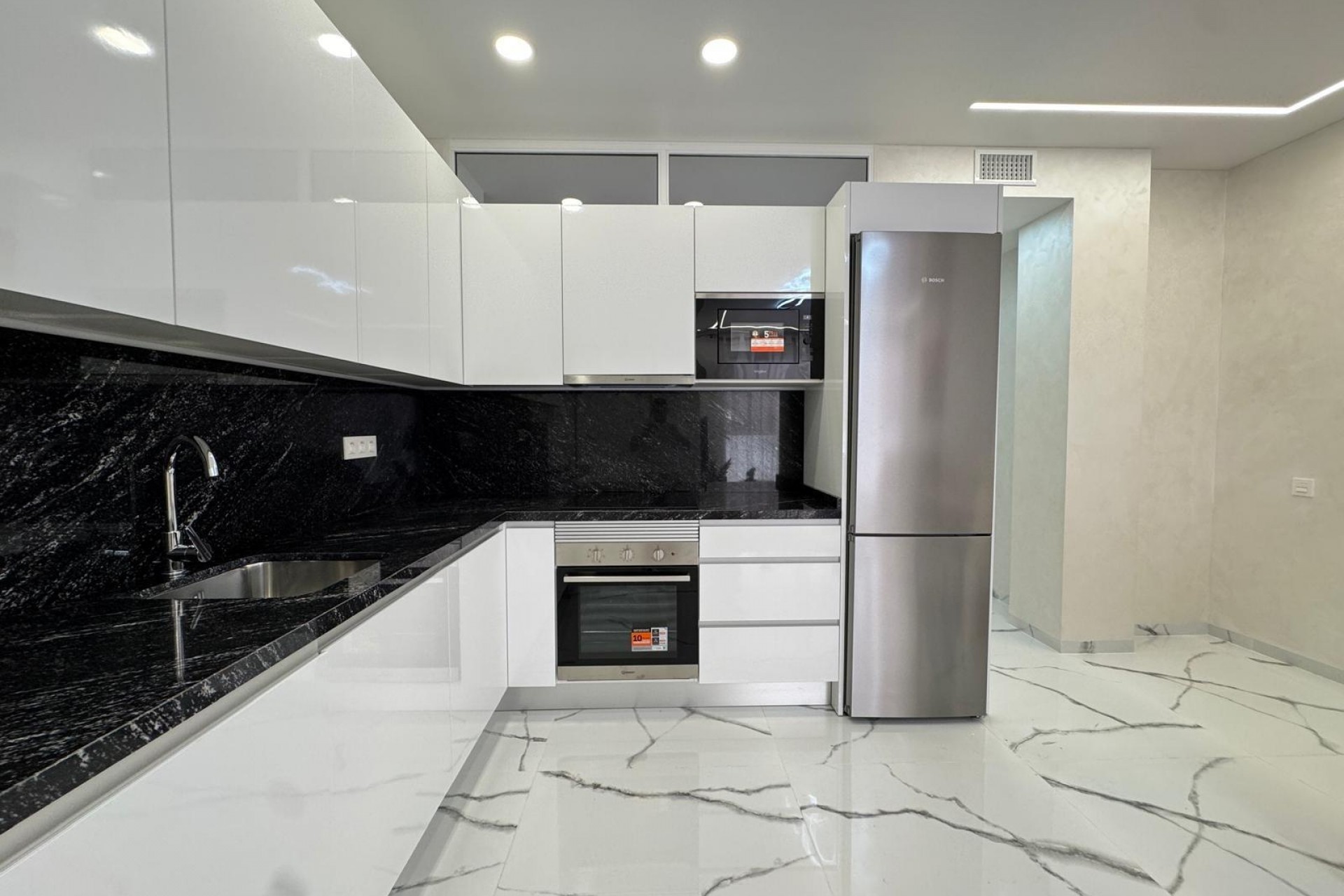 Återförsäljning - Apartment -
Torrevieja - Estacion De Autobuses