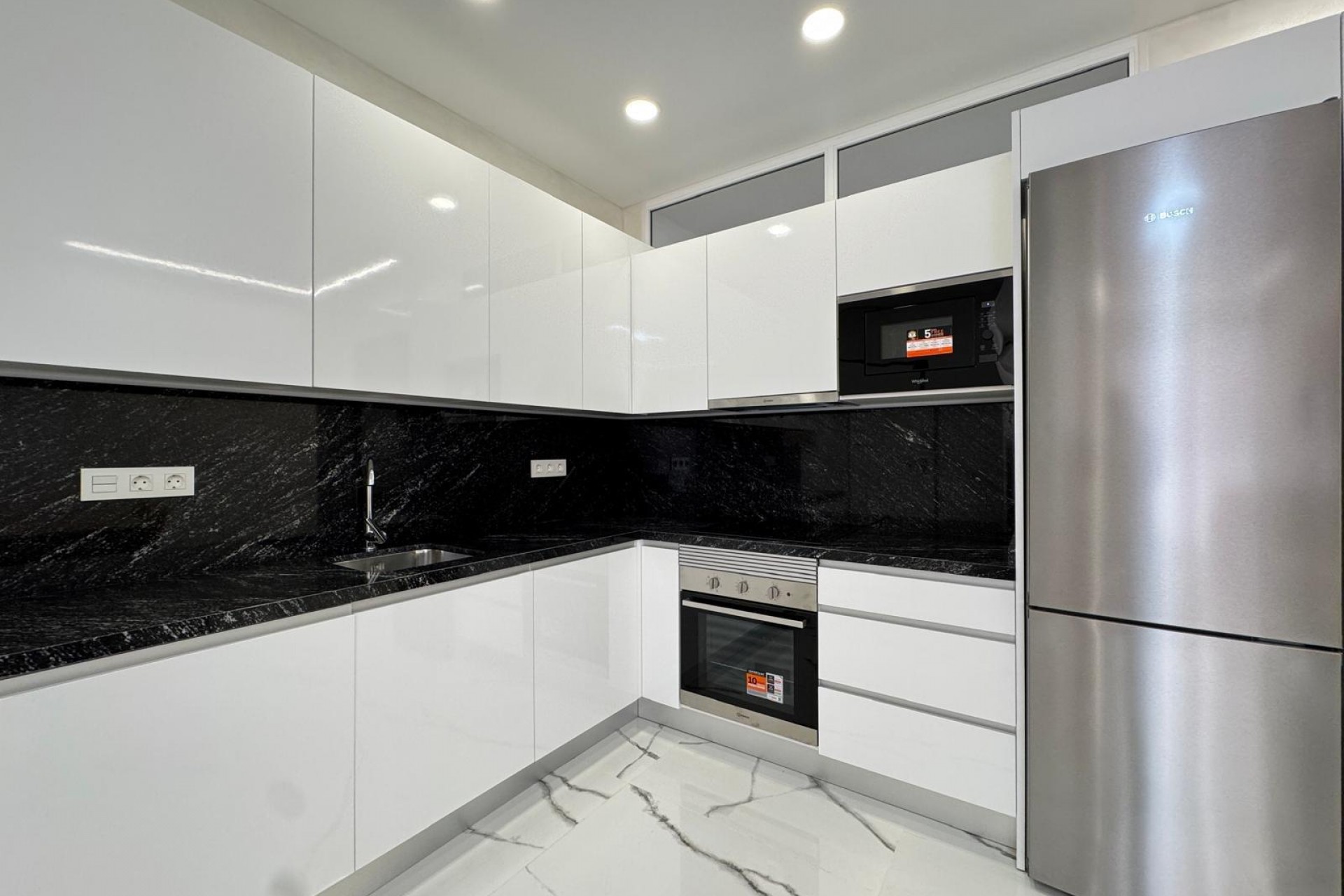 Återförsäljning - Apartment -
Torrevieja - Estacion De Autobuses