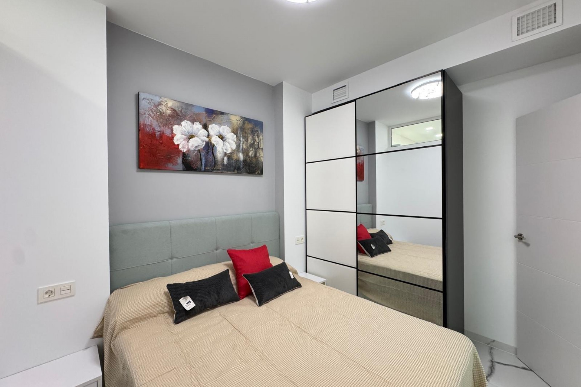 Återförsäljning - Apartment -
Torrevieja - Estacion De Autobuses