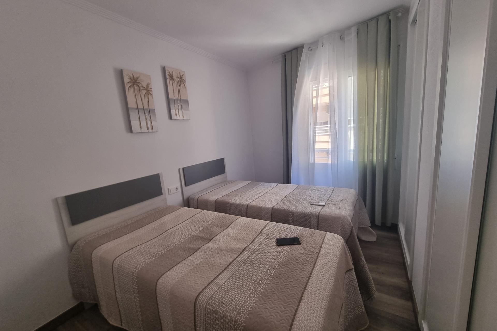 Återförsäljning - Apartment -
Torrevieja - Estacion De Autobuses