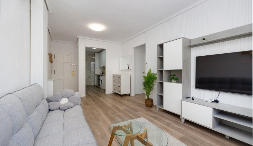 Återförsäljning - Apartment -
Torrevieja - Estacion De Autobuses