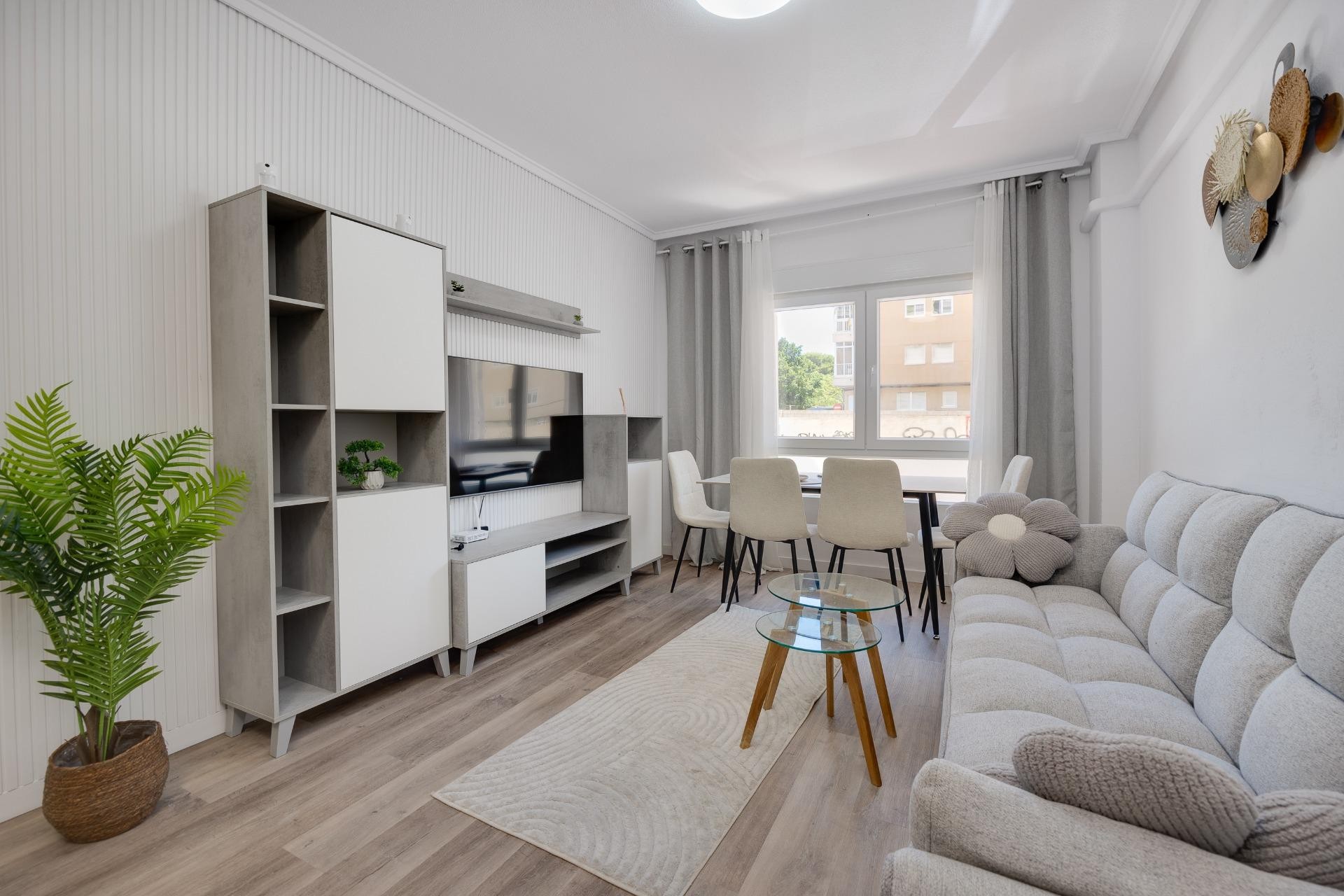Återförsäljning - Apartment -
Torrevieja - Estacion De Autobuses