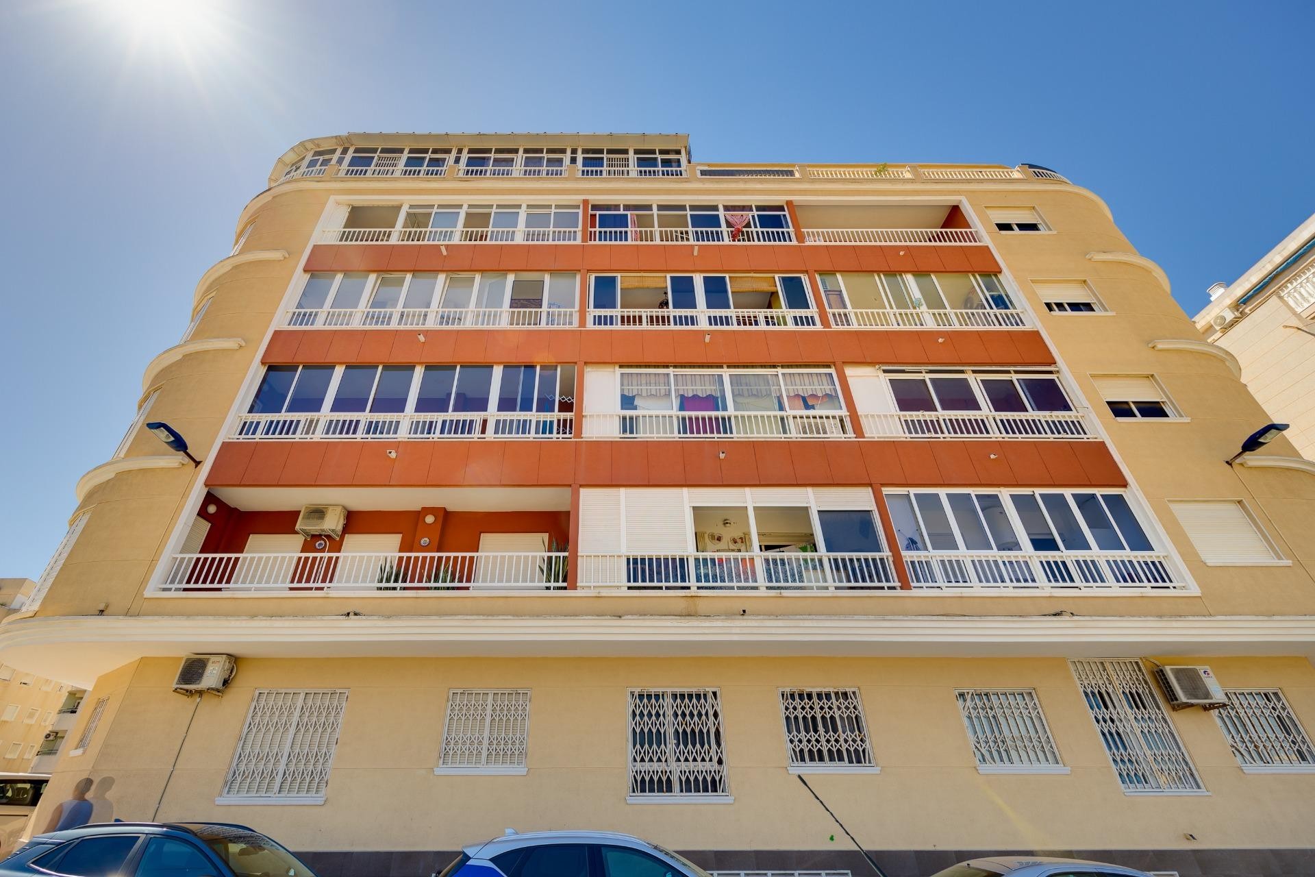 Återförsäljning - Apartment -
Torrevieja - Estacion De Autobuses