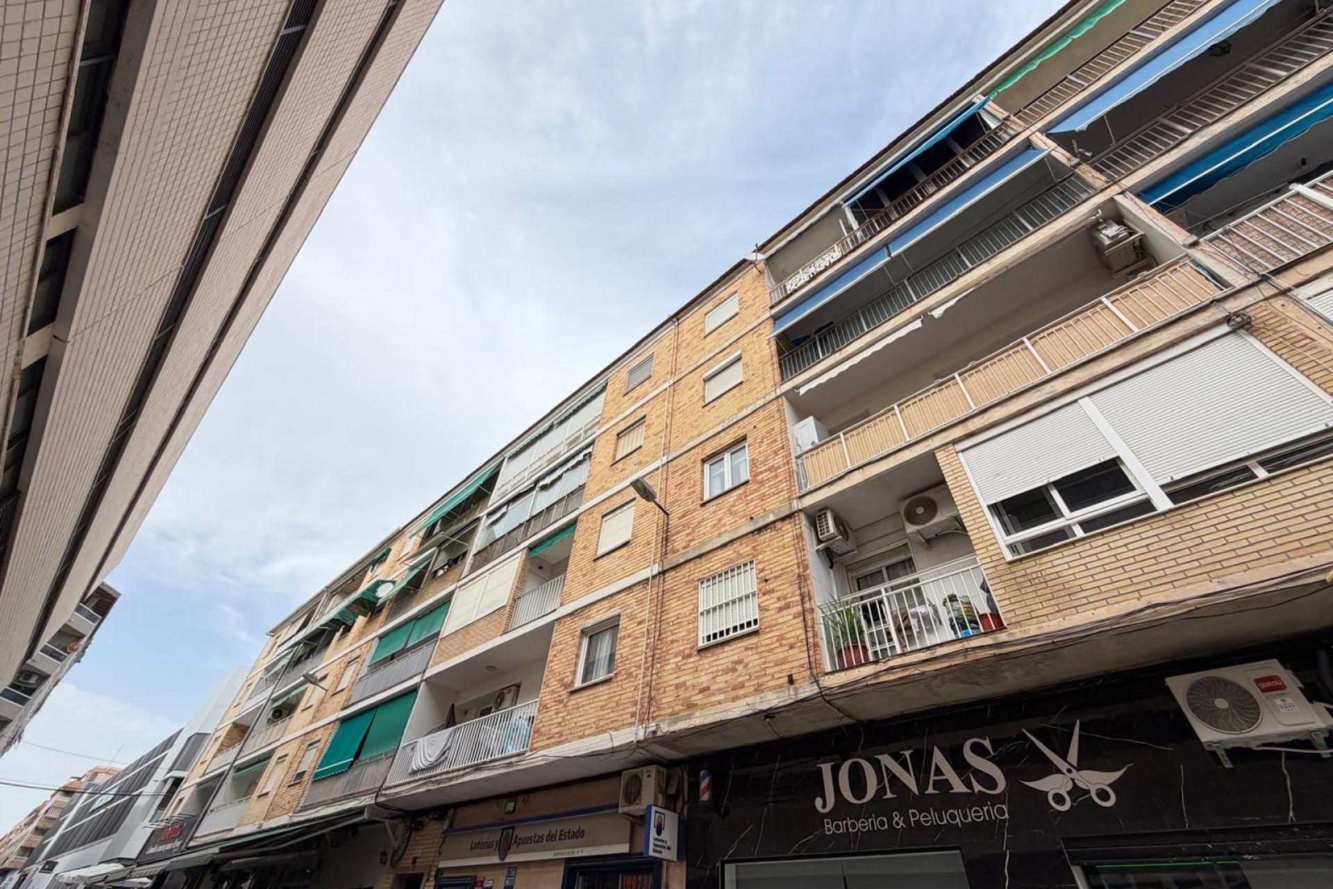 Återförsäljning - Apartment -
Torrevieja - Estacion De Autobuses