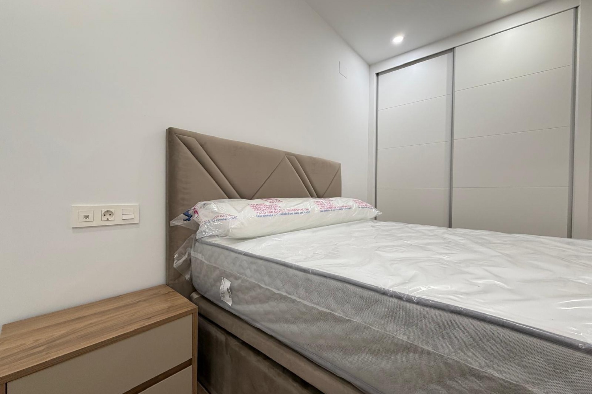 Återförsäljning - Apartment -
Torrevieja - Estacion De Autobuses