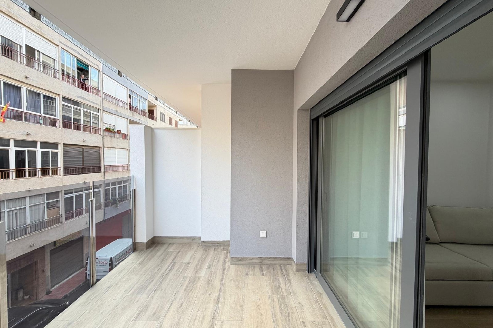 Återförsäljning - Apartment -
Torrevieja - Estacion De Autobuses