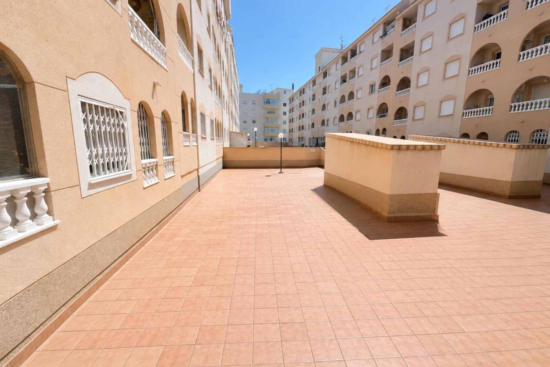 Återförsäljning - Apartment -
Torrevieja - Estacion De Autobuses