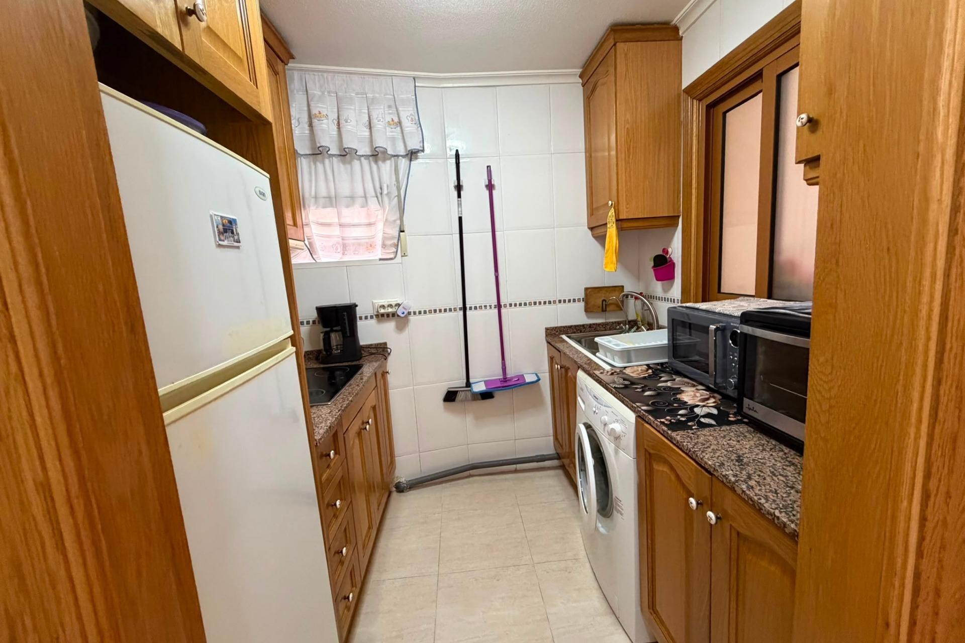 Återförsäljning - Apartment -
Torrevieja - Estacion De Autobuses