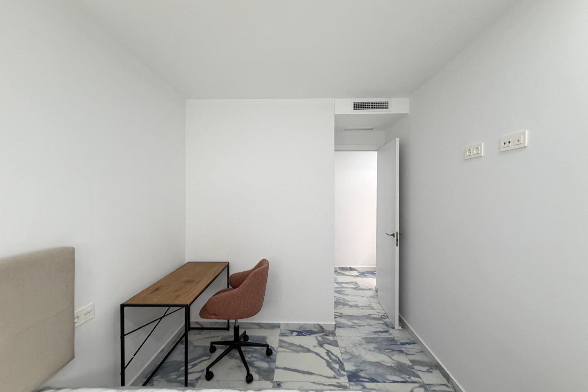 Återförsäljning - Apartment -
Torrevieja - Estacion De Autobuses