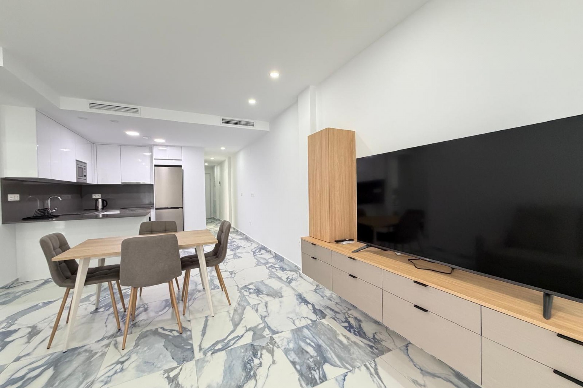 Återförsäljning - Apartment -
Torrevieja - Estacion De Autobuses