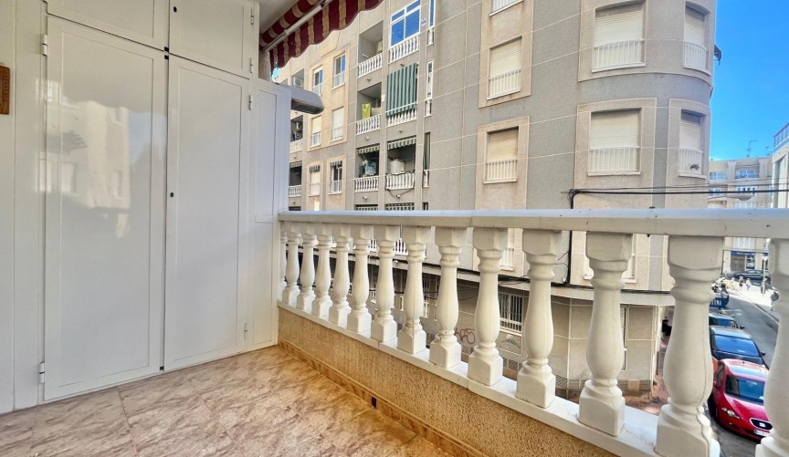 Återförsäljning - Apartment -
Torrevieja - Habaneras