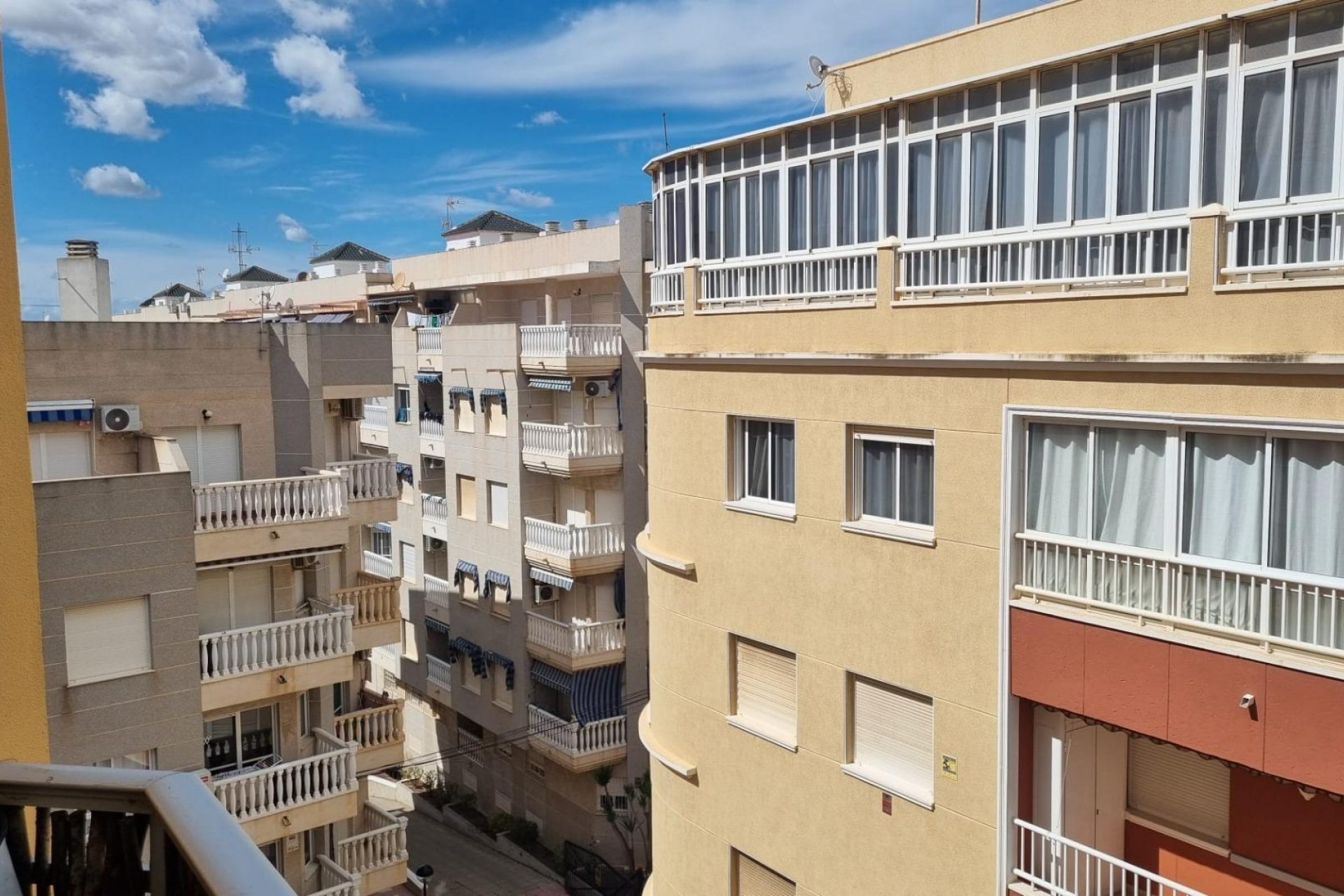 Återförsäljning - Apartment -
Torrevieja - Habaneras