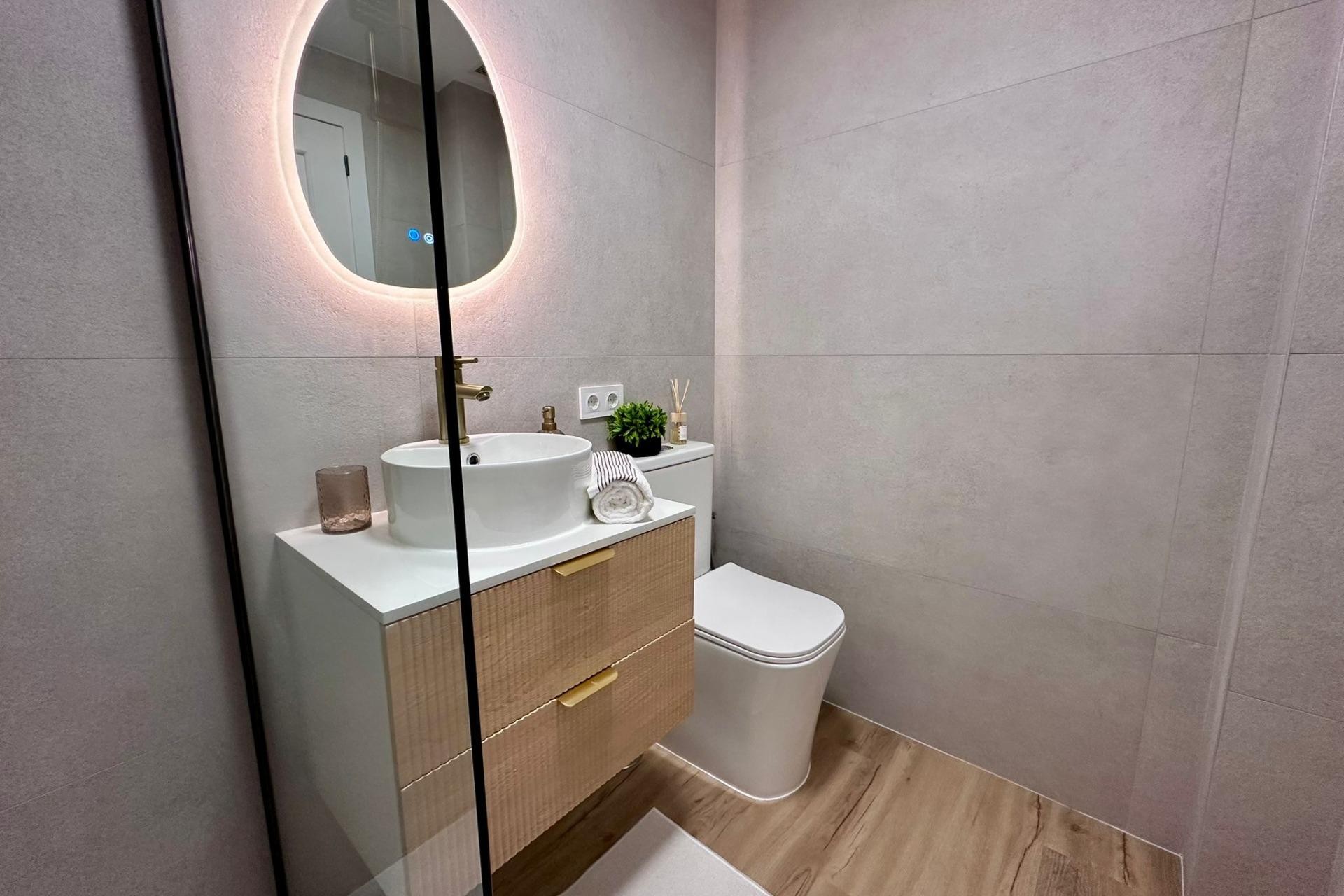 Återförsäljning - Apartment -
Torrevieja - Habaneras