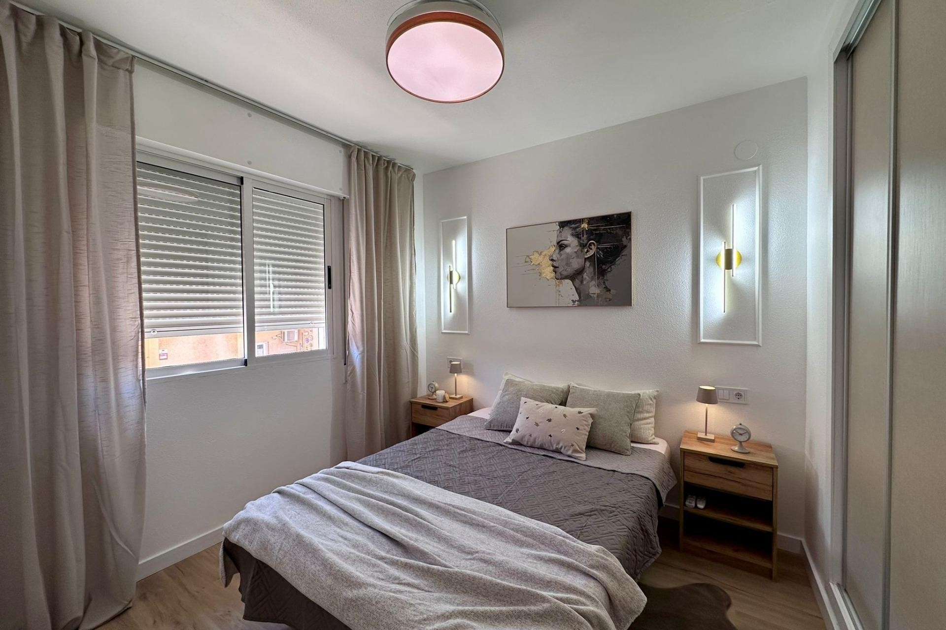 Återförsäljning - Apartment -
Torrevieja - Habaneras