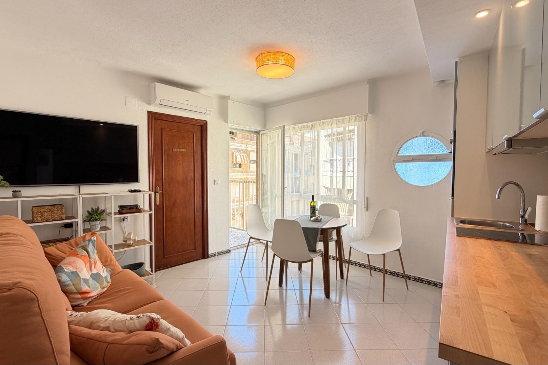 Återförsäljning - Apartment -
Torrevieja - Habaneras
