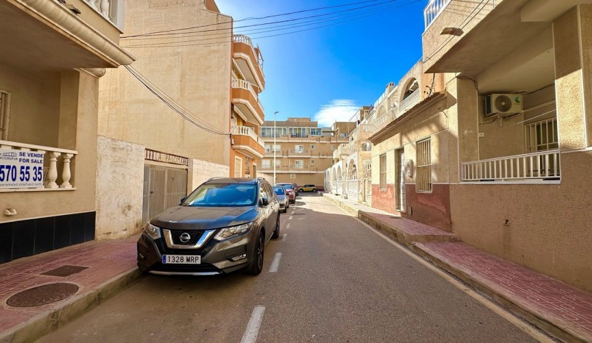 Återförsäljning - Apartment -
Torrevieja - La Mata Pueblo