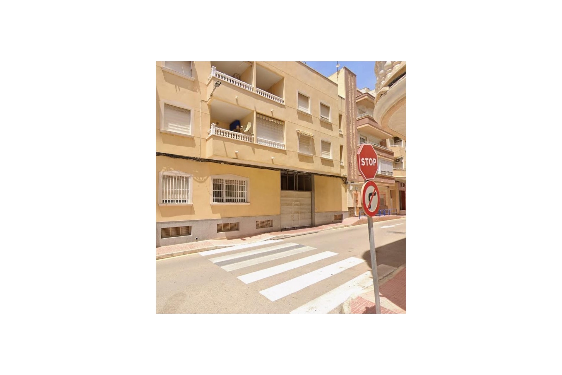 Återförsäljning - Apartment -
Torrevieja - La Mata Pueblo