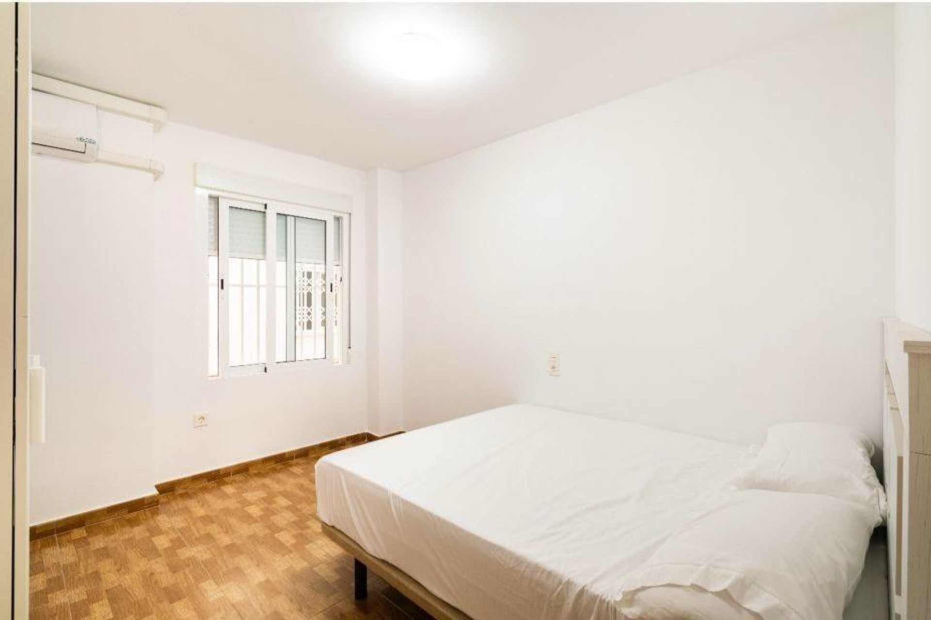 Återförsäljning - Apartment -
Torrevieja - La Mata Pueblo