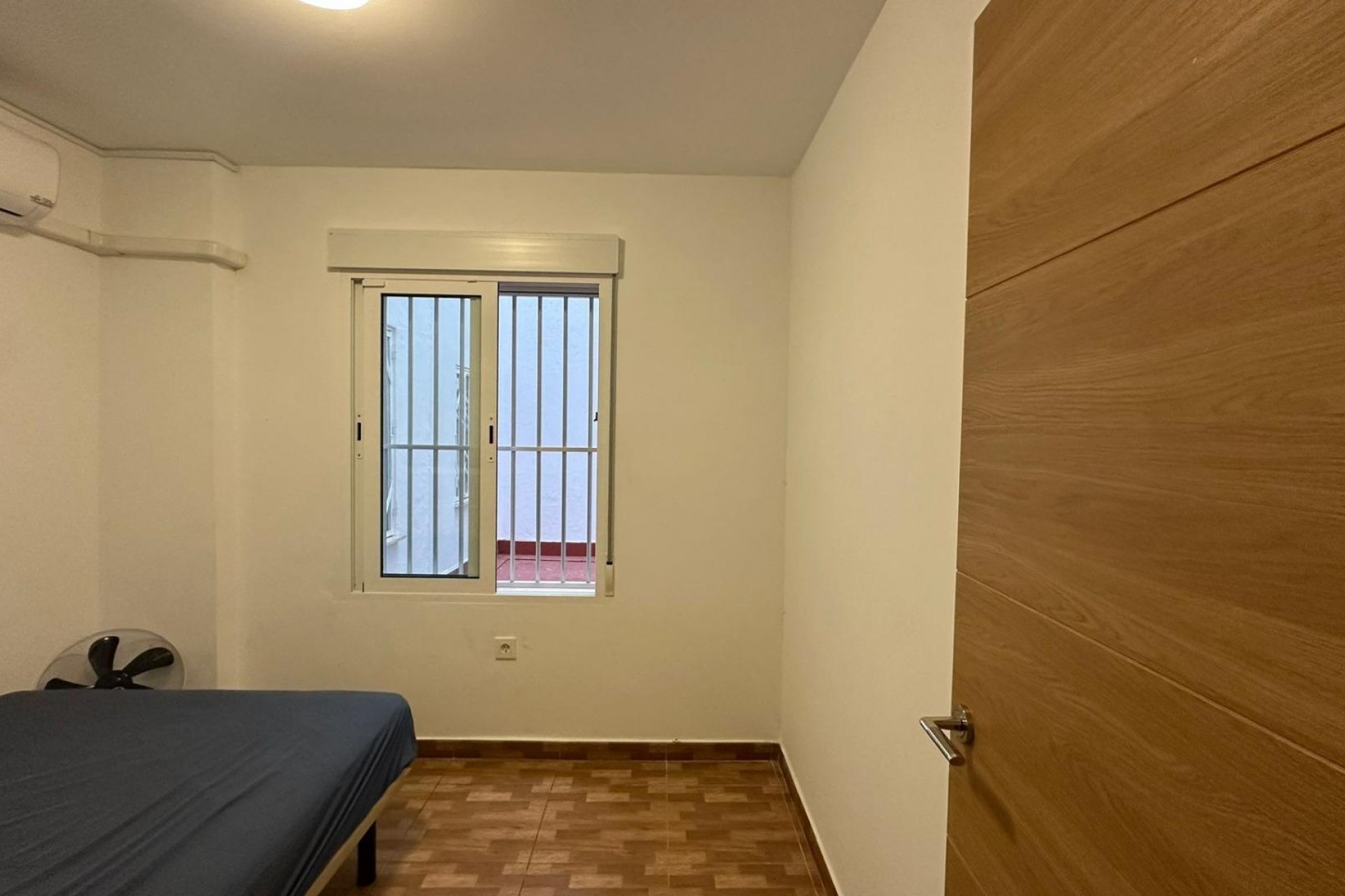 Återförsäljning - Apartment -
Torrevieja - La Mata Pueblo