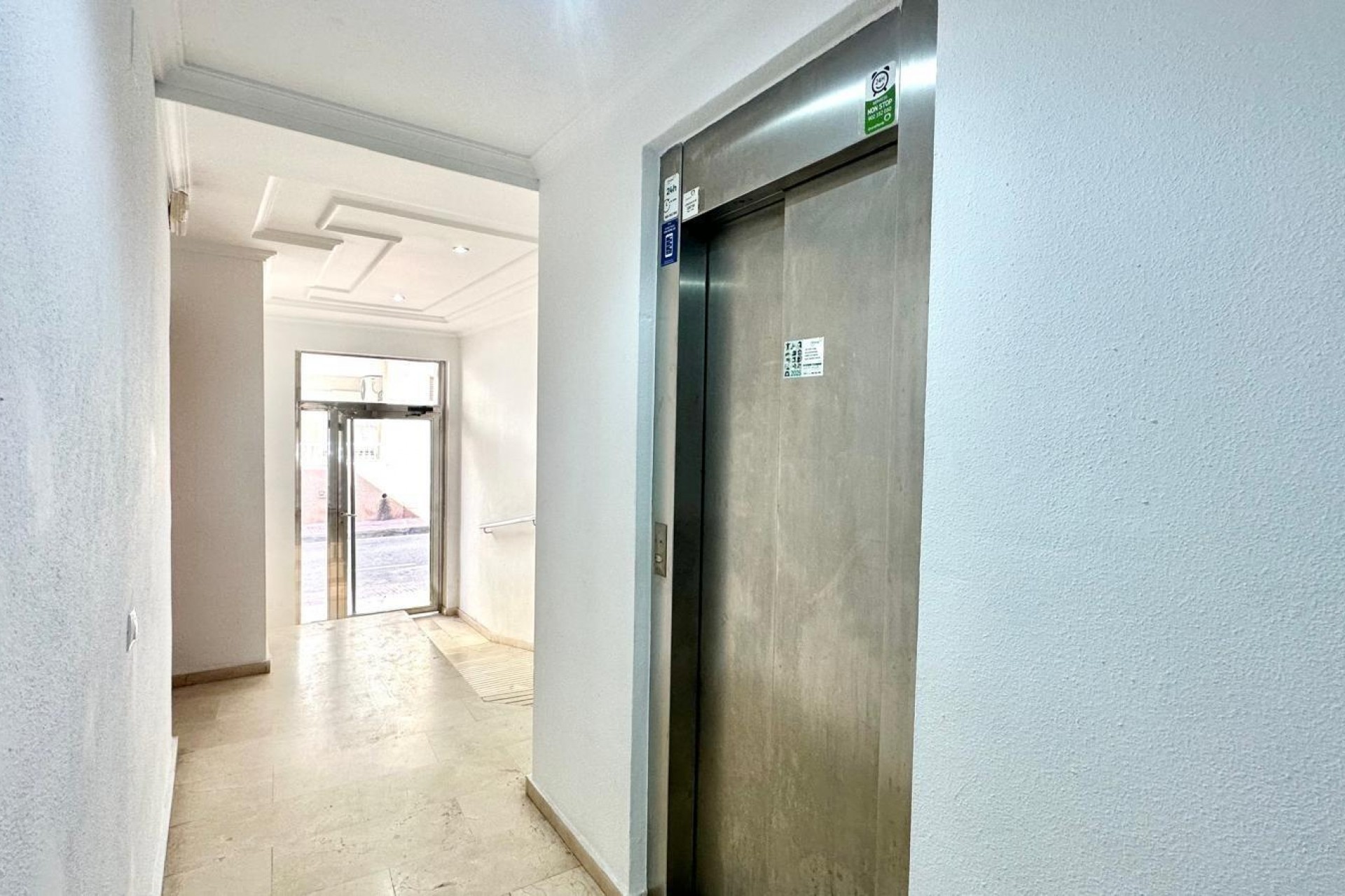 Återförsäljning - Apartment -
Torrevieja - La Mata Pueblo