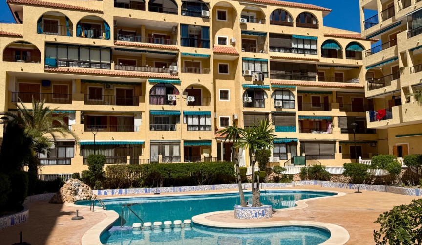 Återförsäljning - Apartment -
Torrevieja - La Mata Pueblo