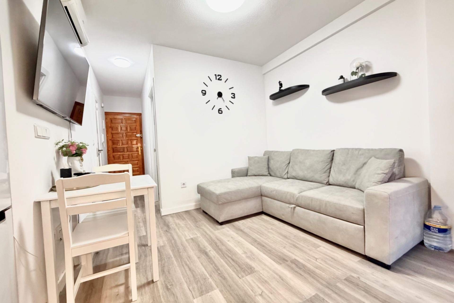 Återförsäljning - Apartment -
Torrevieja - La Mata Pueblo