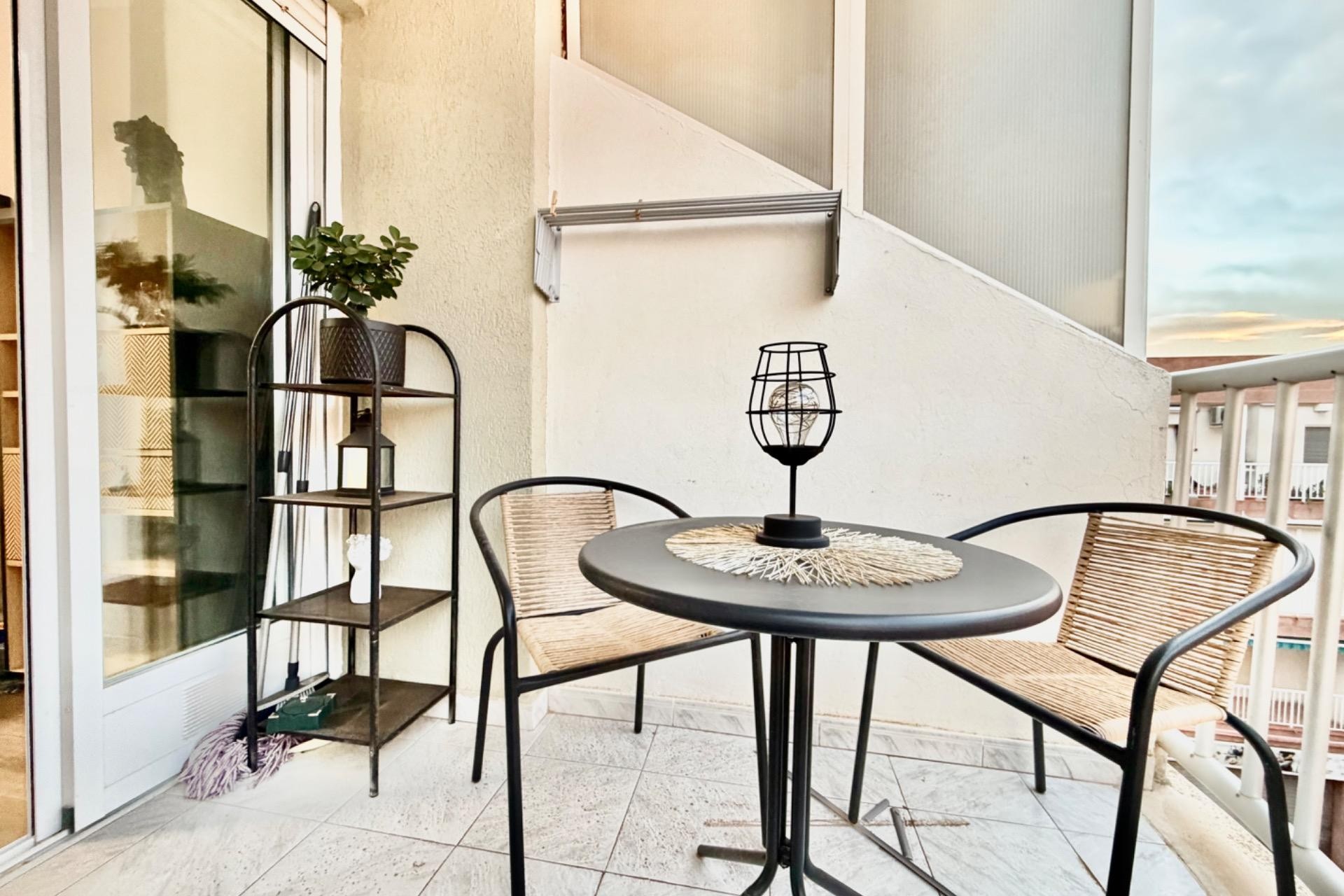 Återförsäljning - Apartment -
Torrevieja - La Mata Pueblo