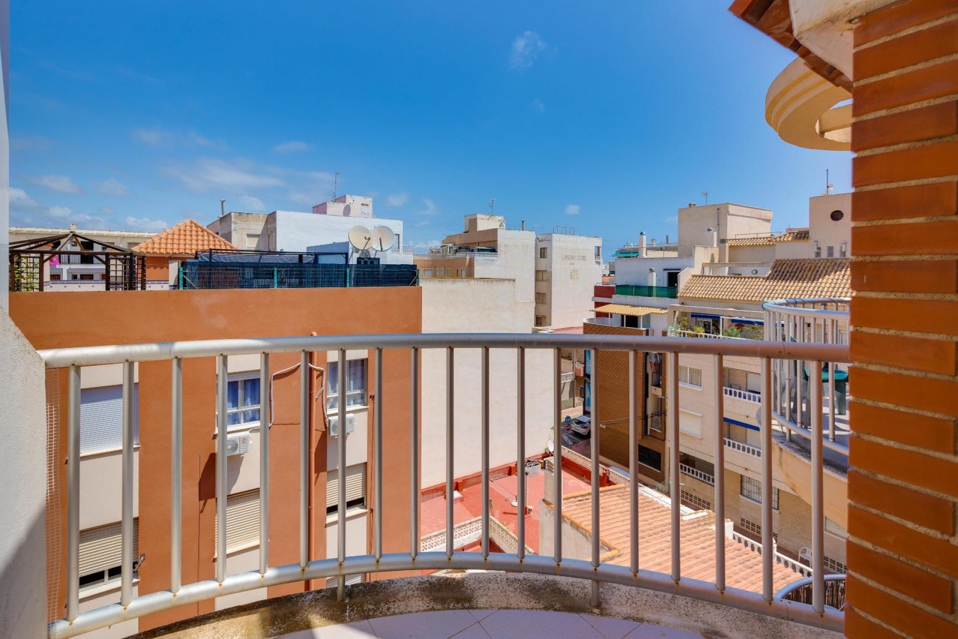 Återförsäljning - Apartment -
Torrevieja - La Mata Pueblo