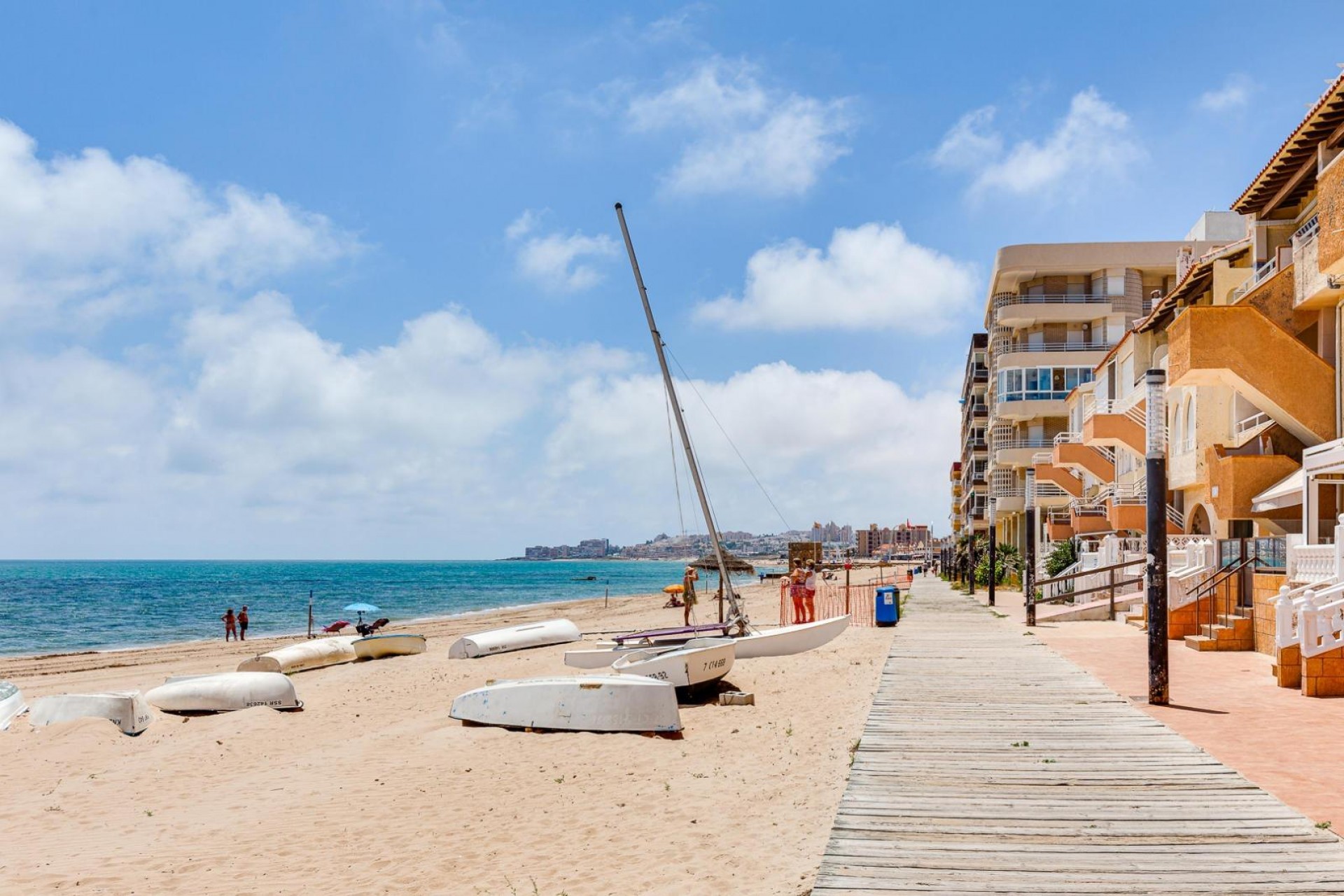 Återförsäljning - Apartment -
Torrevieja - La Mata Pueblo
