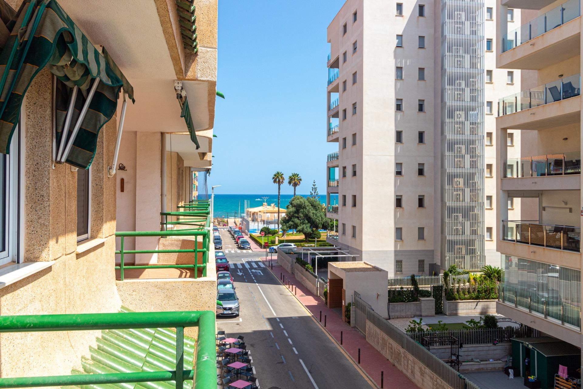 Återförsäljning - Apartment -
Torrevieja - La Mata Pueblo