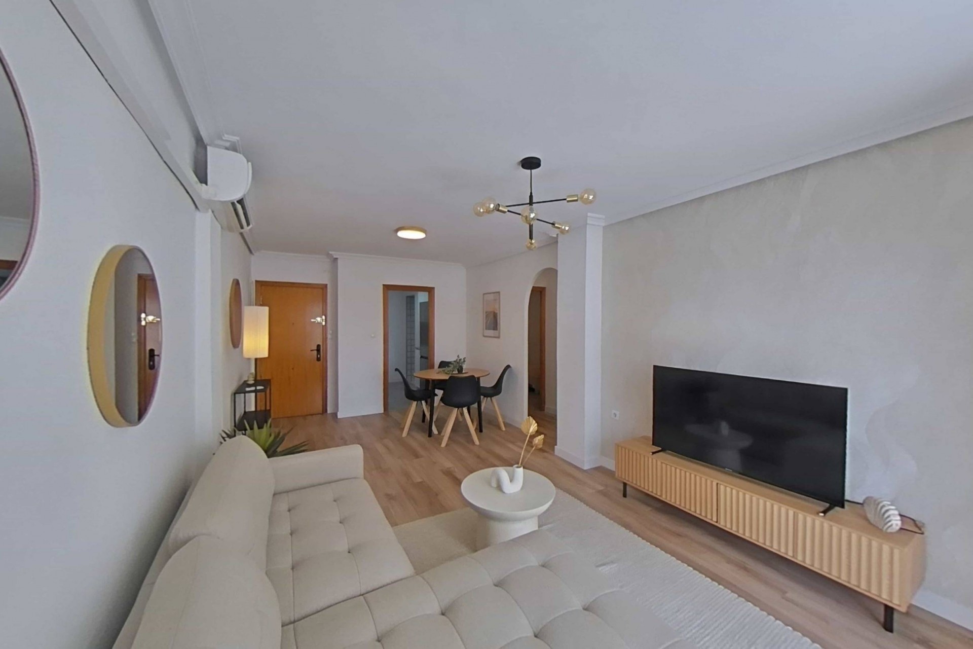 Återförsäljning - Apartment -
Torrevieja - La Mata Pueblo