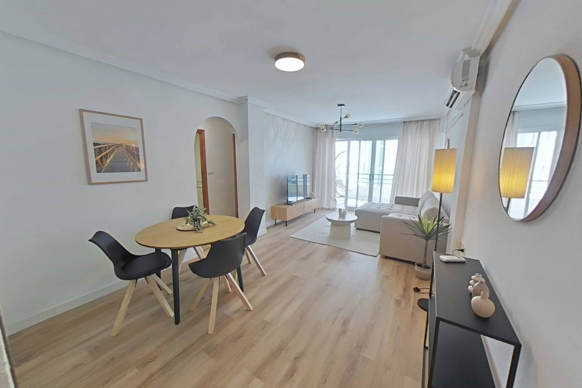 Återförsäljning - Apartment -
Torrevieja - La Mata Pueblo