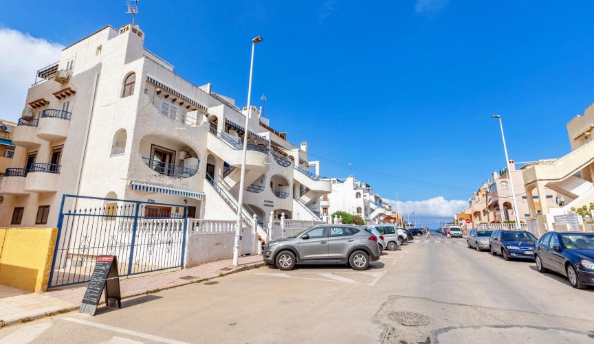 Återförsäljning - Apartment -
Torrevieja - La Mata